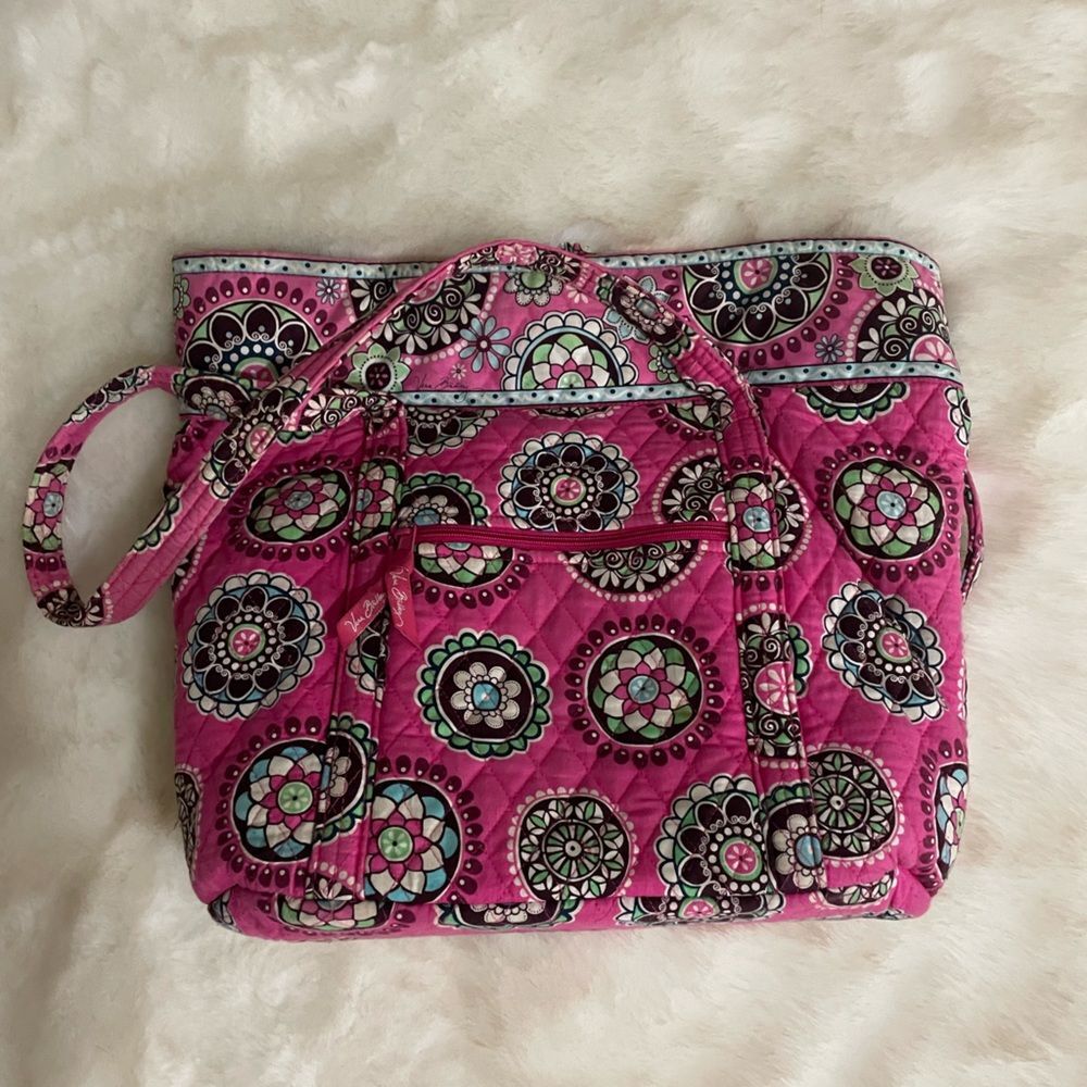 Vera Bradley super Tote Purse Bag Cupcake pink paisley print Large Shoulder